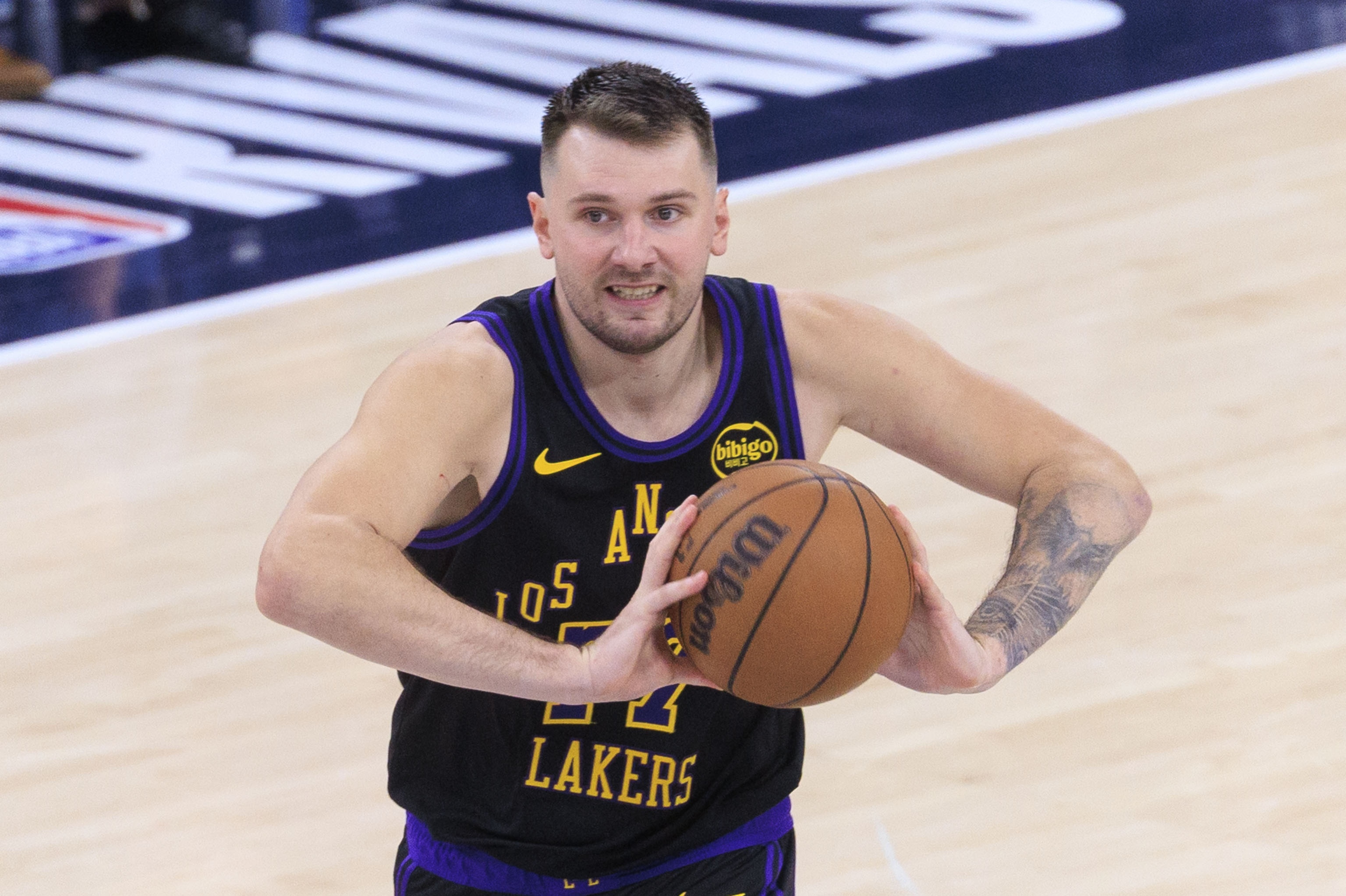 乐鱼体育-雷迪克：想让东契奇充分发挥 必须给他战术自主权 这是关键的一点